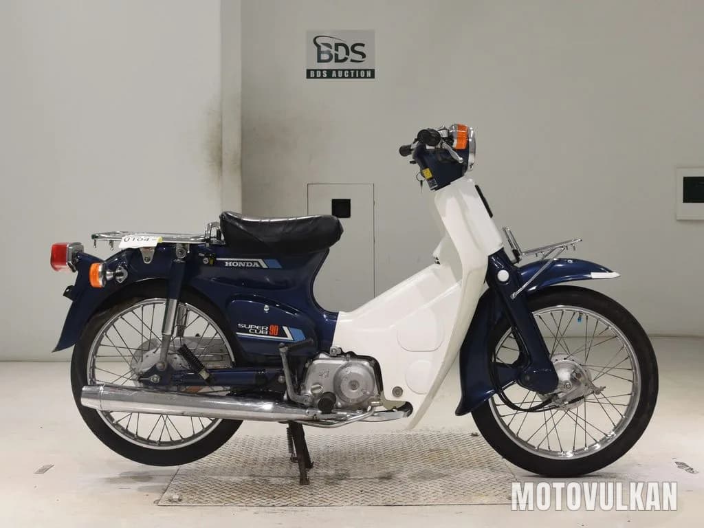 Honda C90
