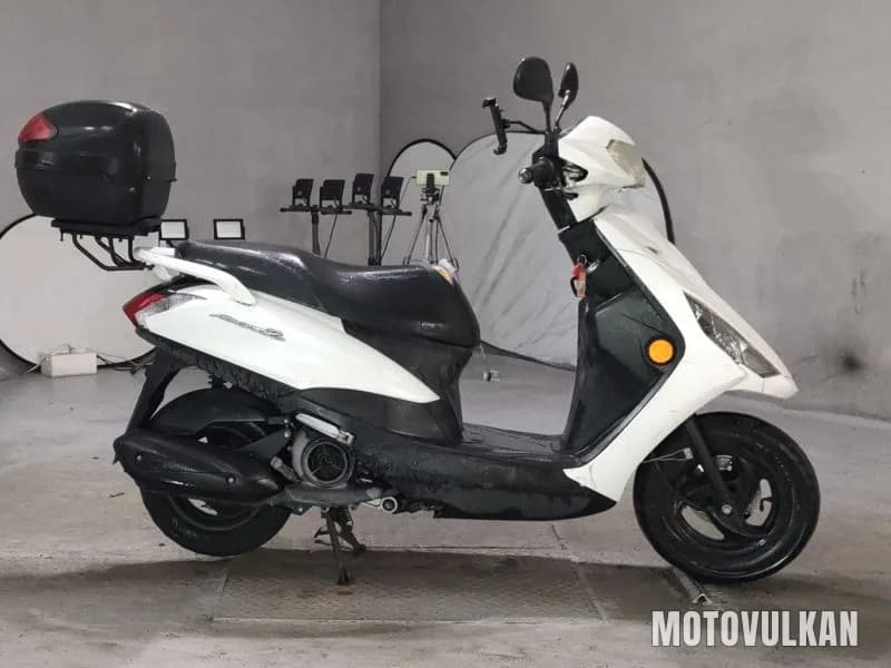 Yamaha Axis Z