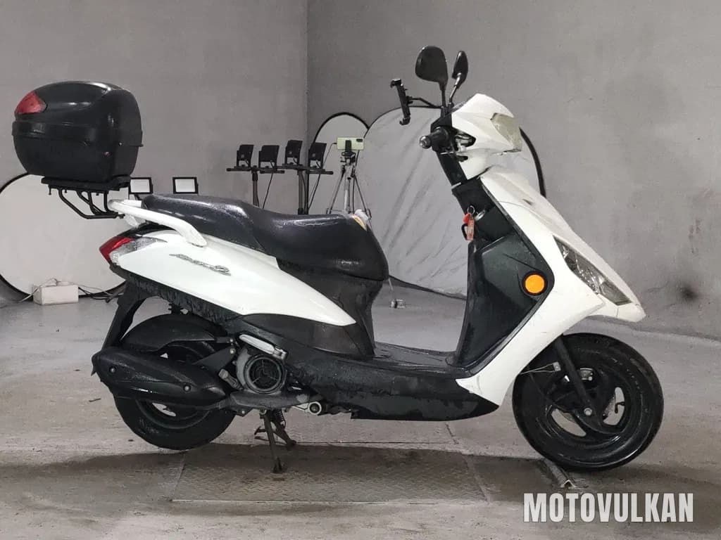 Yamaha Axis Z